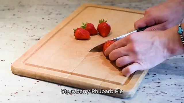 Video thumbnail for Strawberry Rhubarb Pie Recipe