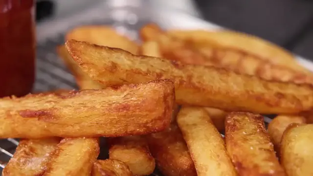 Video thumbnail for How to Cook Michelin Star Fries at Home (1080p 24fps)