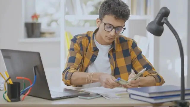 'Video thumbnail for Optimizing Your Freelance Finances: Exploring Efficient Payment Methods for Freelancers'