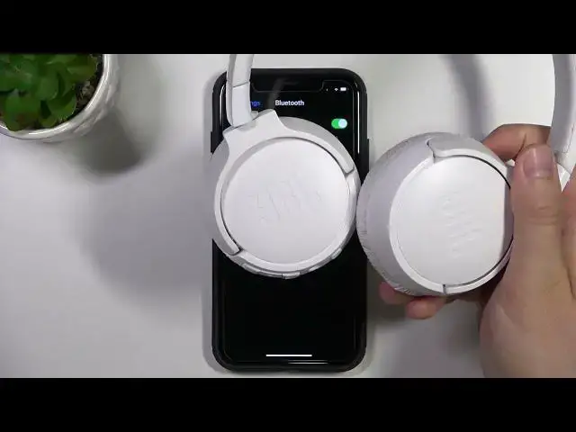 Video thumbnail for How to Enter Pairing Mode Manually on JBL Tune 660NC?