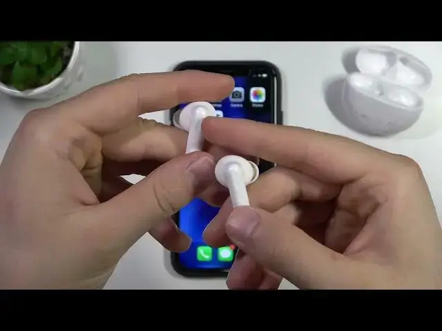 Video thumbnail for How to Pair OPPO Enco Buds 2 with iPhone / iPad?