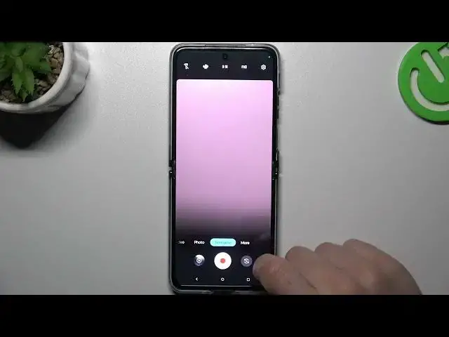 Video thumbnail for How to Change the Time Lapse Speed on a MOTOROLA Razr 40 Ultra - Camera & Video