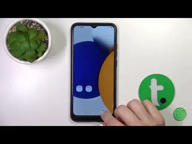 Video thumbnail for How to Create Home Screen Folders on SAMSUNG Galaxy A03? - Group Apps