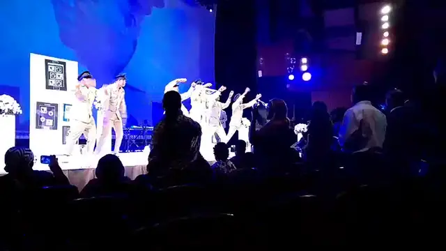 Video thumbnail for Solly Moholo