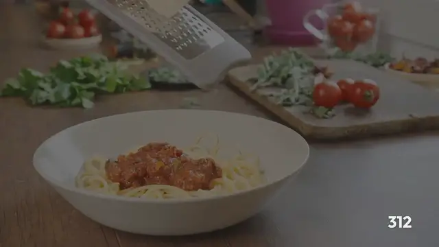 Video thumbnail for Slow Cooker Ravioli Lasagna