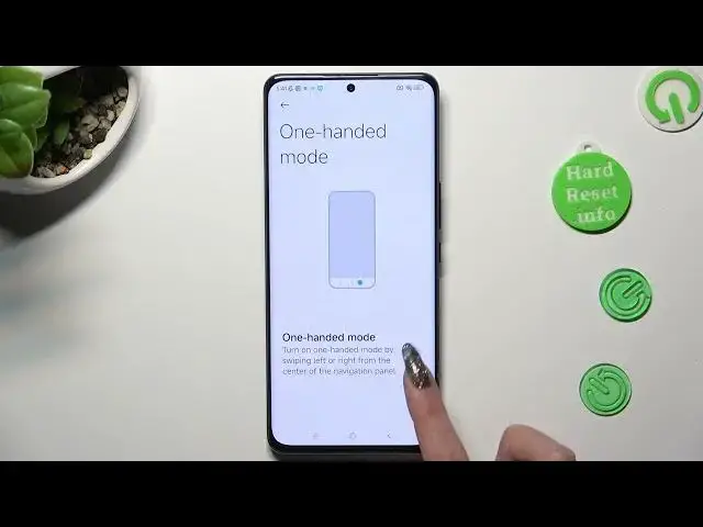 Video thumbnail for How to Enter One Handed Mode on XIAOMI 12S Ultra