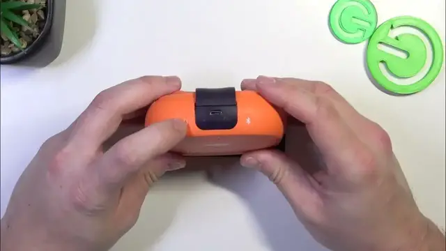 Video thumbnail for How to Pair Bose Micro Soundlink with iPhone