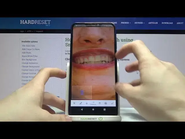 Video thumbnail for How to Use Snapseed app to Whiten The Teeth In A Photo