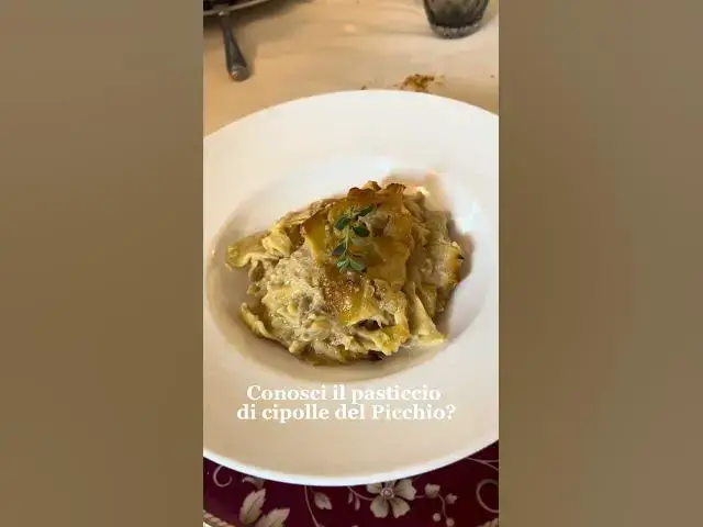 Video thumbnail for Pasticcio di Cipolle dell’Osteria del Picchio 🧅 #Padova #Pasticcio #italianfood