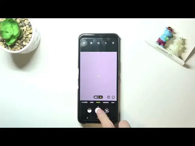 Video thumbnail for How to Enable Burst Shot Camera Mode on ASUS ROG Phone 5s