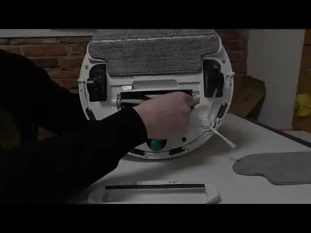 Video thumbnail for How to Pull Out Main out Brush from Viomi SE Vacuum Cleaner - Xiaomi Viomi Maintenance Guide