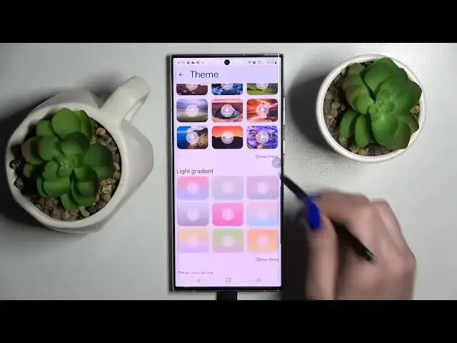 Video thumbnail for How to Change and Customize Keyboard Theme on Samsung Galaxy S22 Ultra - Manage Gboard
