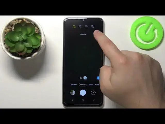 'Video thumbnail for How to Activate Camera Timer on SAMSUNG Galaxy F22 – Take Timed Photos'