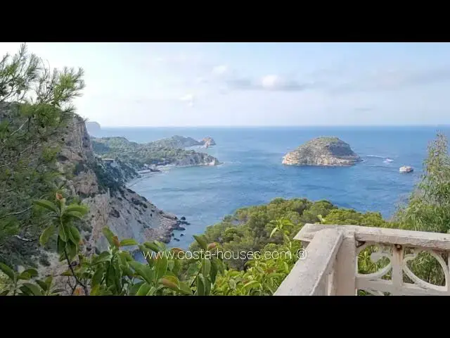 Video thumbnail for SEAFRONT EXCLUSIVE VILLA in Javea, Costa Blanca Spain | VILLA MEDITERRÁNEA FRENTE AL MAR en Xabia