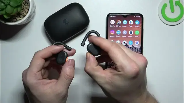 Video thumbnail for How To Check Battery Level On SkullCandy Push Active