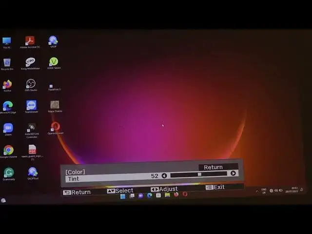 Video thumbnail for How To Adjust Colour Tint on Projector Epson EF-100B?