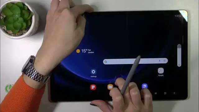 Video thumbnail for How to Silence the Ringtone on SAMSUNG Galaxy Tab S9 FE+