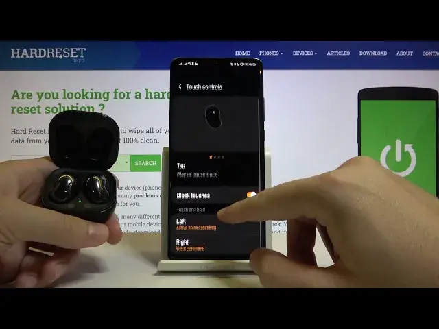 'Video thumbnail for Samsung Galaxy Buds Live - How to Customize Touch Controls'