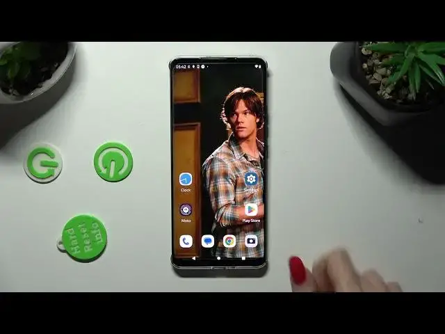 'Video thumbnail for How to Change Font Style on Motorola Edge 40?'