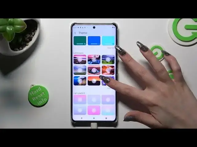 'Video thumbnail for How To Change & Customize Keyboard Theme In Motorola Edge 40 Pro'