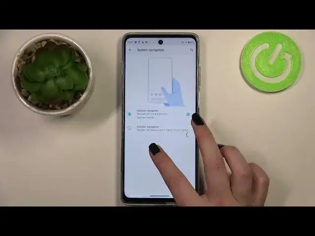 Video thumbnail for How to Set Navigation Gestures on MOTOROLA Moto G200 – Switch from Buttons to Gestures