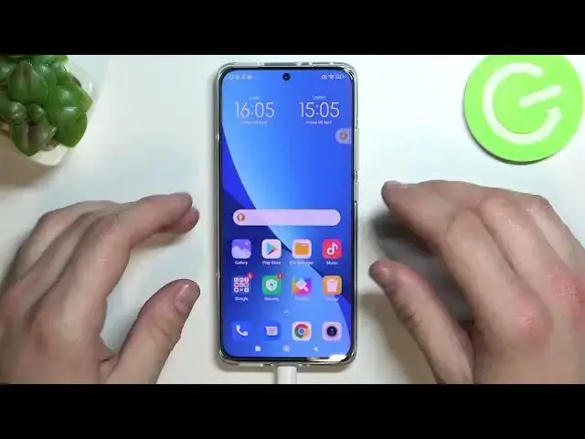 'Video thumbnail for How to Connect Headphones to Xiaomi 12 - Find Headphones Slot'