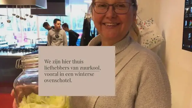 Video thumbnail for Zuurkool maken (fermenteren)