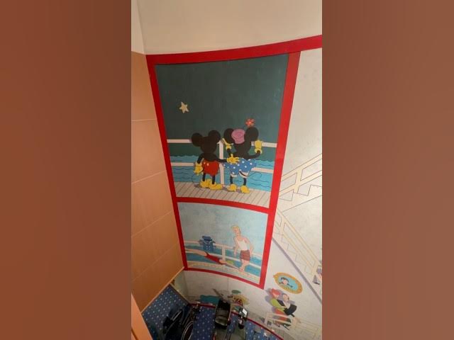 Video thumbnail for Magic around every corner of the Disney Magic!