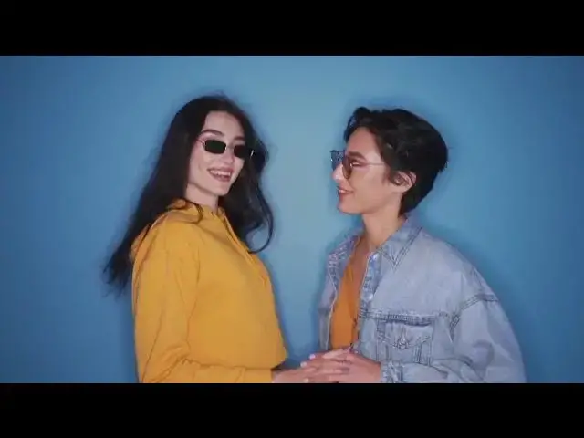 Video thumbnail for Top 10 Hilarious Hen Jokes and Puns for Egg-cellent Entertainment