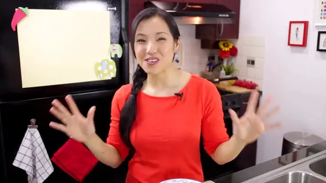 'Video thumbnail for Spicy Roast Pork Salad Recipe ยำหมูอบ - Hot Thai Kitchen(720P_HD)'