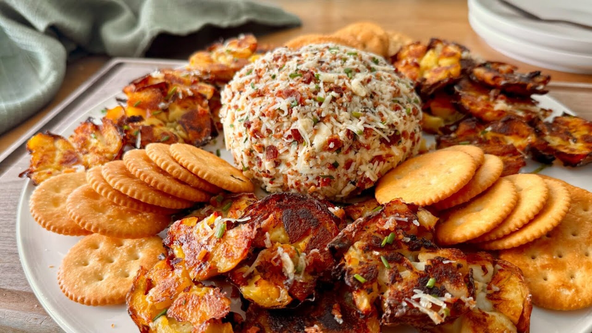 Video thumbnail for Loaded Baked Potato Cheese Ball Recipe