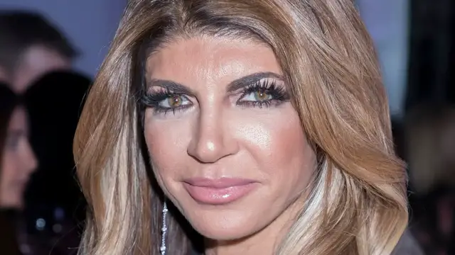 Video thumbnail for Truly Tragic Details About The Real Housewives Of New Jersey