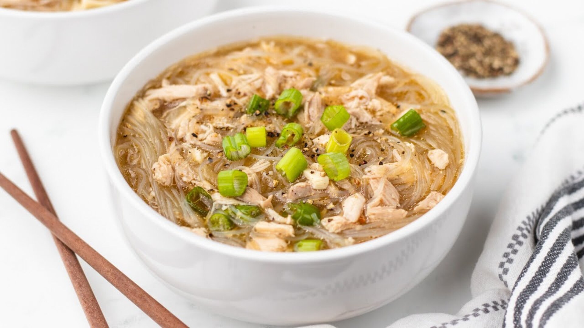 Video thumbnail for Hawaiian-Style Chicken Long Rice Soup Recipe