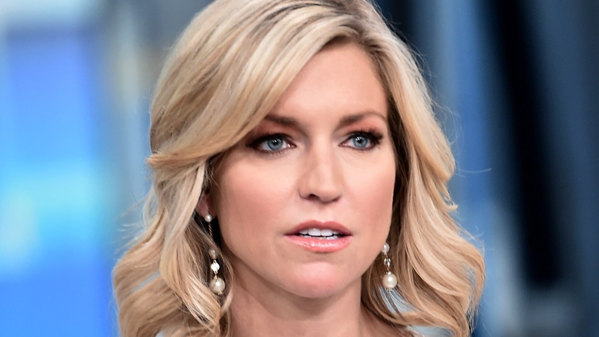 Video thumbnail for The Heartbreaking Story Of Fox News Host Ainsley Earhardt