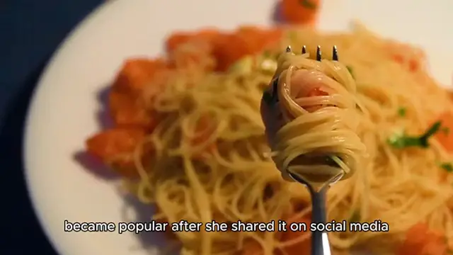 Video thumbnail for bella hadid pasta recipe