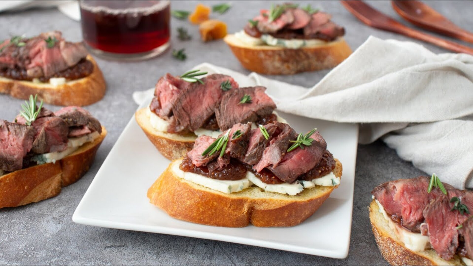 Video thumbnail for Steak Crostini With Fig And Red Wine Jam Recipe
