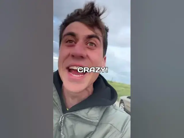 Video thumbnail for Day 25 of trying to hug Elon musk