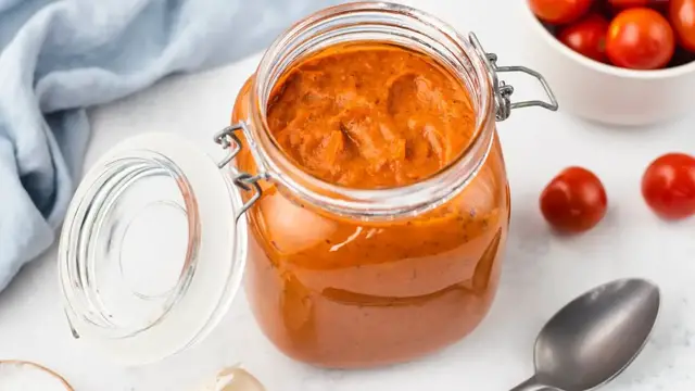 'Video thumbnail for This Roasted Tomato Marinara Is The Boost Your Meal Has Been Waiting For'