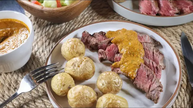 'Video thumbnail for Turn Heads With This Chimichurri Rojo T-Bone Steak'