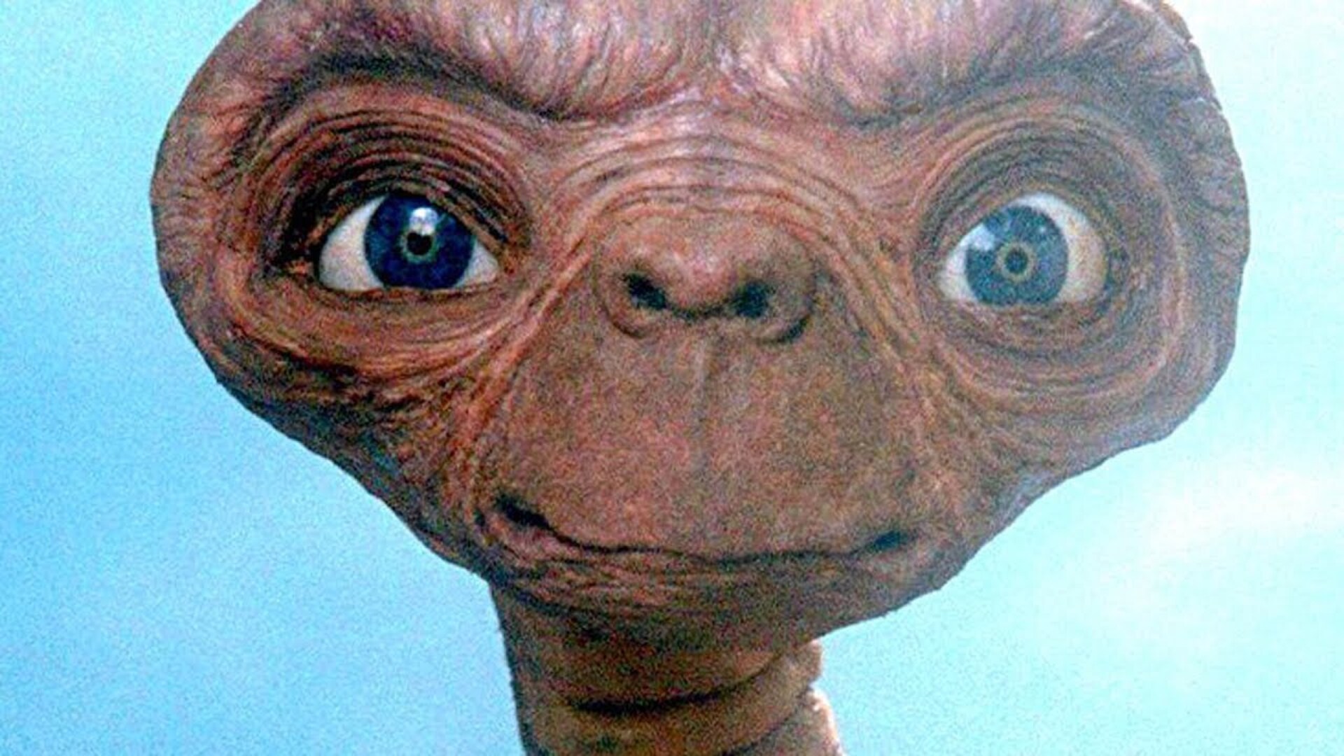 Video thumbnail for Things You Only Notice In E.T. As An Adult