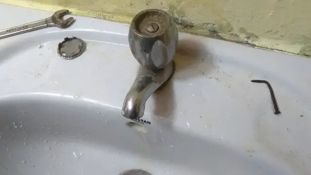 Video thumbnail for water tap repair | fix leaking tap
