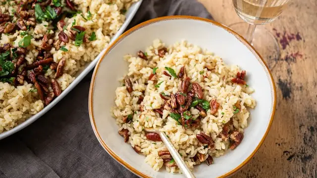 'Video thumbnail for Herby Pecan Rice Pilaf Recipe'