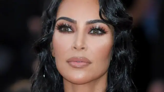 Video thumbnail for Stars Who Admit They Don't Wear Underwear