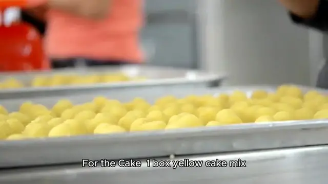 Video thumbnail for Honey Bun Cake Recipe