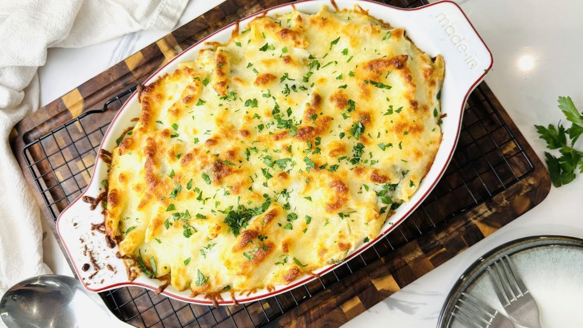Video thumbnail for One-Pan Chicken Alfredo Bake Recipe