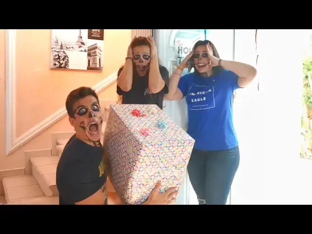 Video thumbnail for Surprising My Girlfriend With A Big Present!