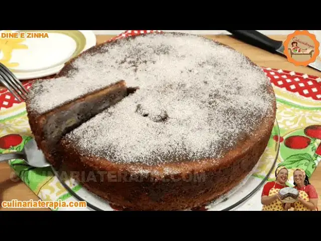 Video thumbnail for TORTA DE BANANA COM LEITE CONDENSADO E CANELA