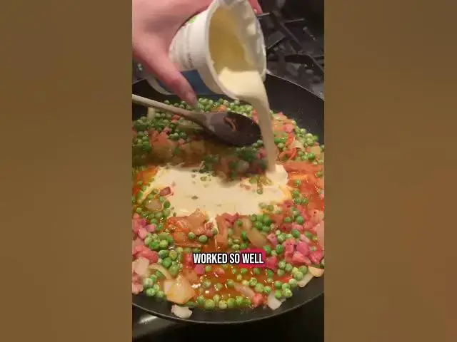 Video thumbnail for Creamy Kimchi and Pea Pasta - Ready in 15 minutes! #kimchi #creamypasta