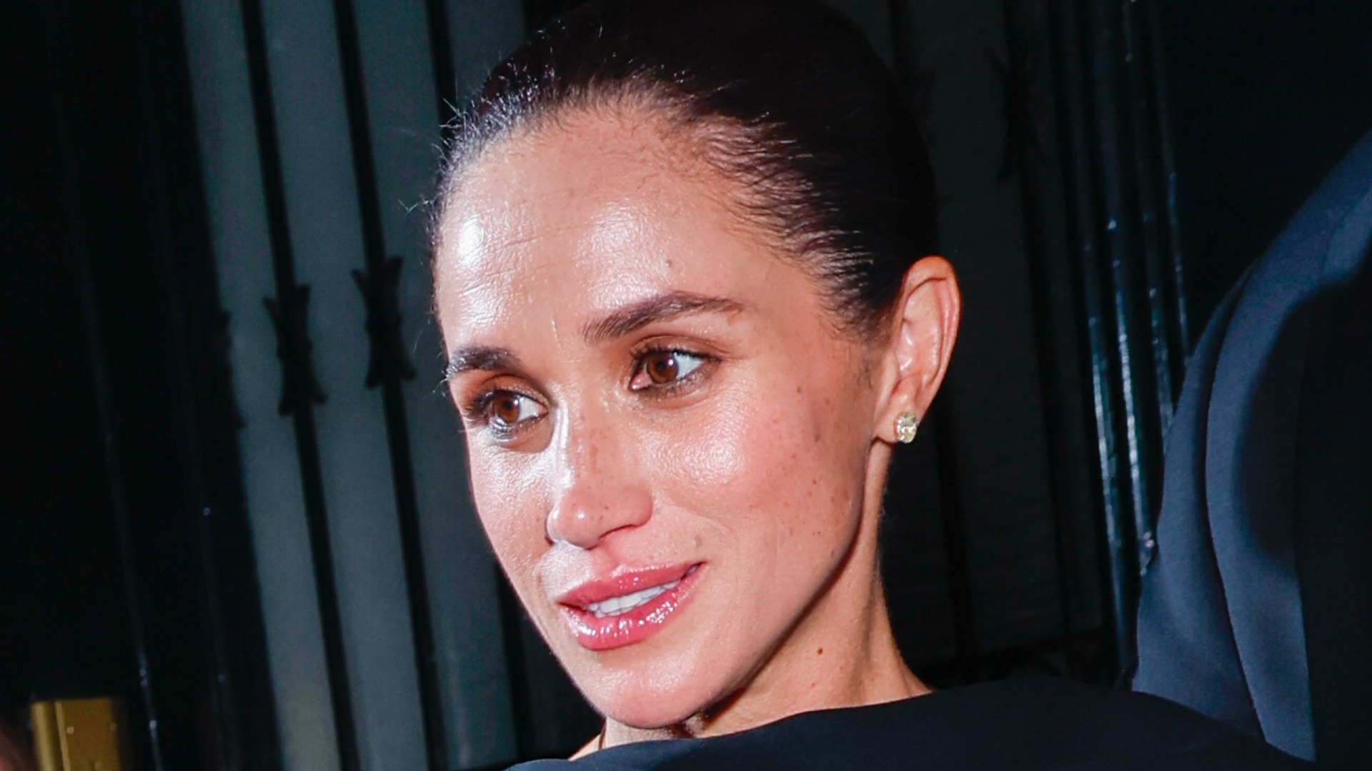 Video thumbnail for These Meghan Markle Outfits Had Fans Cringing