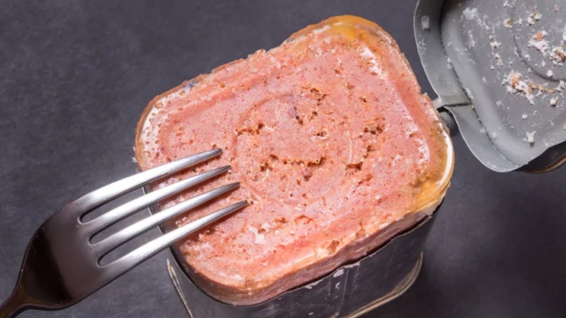 Video thumbnail for The Best And Worst Ways To Eat Canned Corned Beef